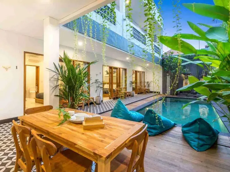 FREEHOLD GUEST HOUSE 7kamar Berawa canggu pool SHM IMB 7MILYARD , okupansi 90% - Real Estate in Bali