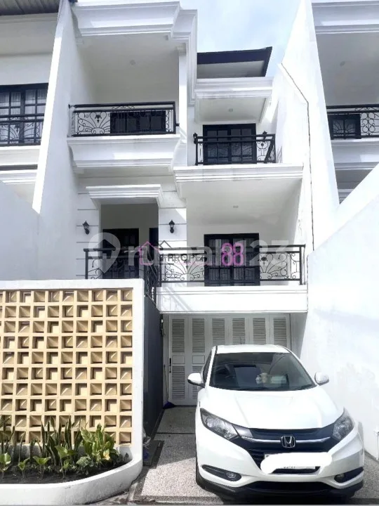 Sewa Rumah Full Furnish Pemogan Denpasar LT 190 M2 - Real Estate in Bali