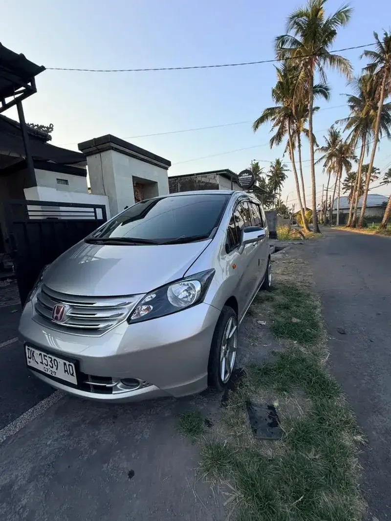 Honda freed 2009 psd buc - Vehicles in Bali