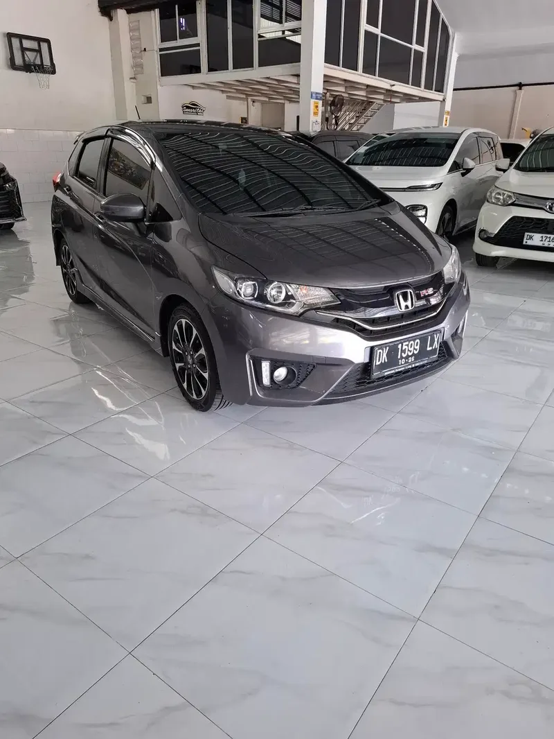Honda jazz rs matic - Vehicles in Bali
