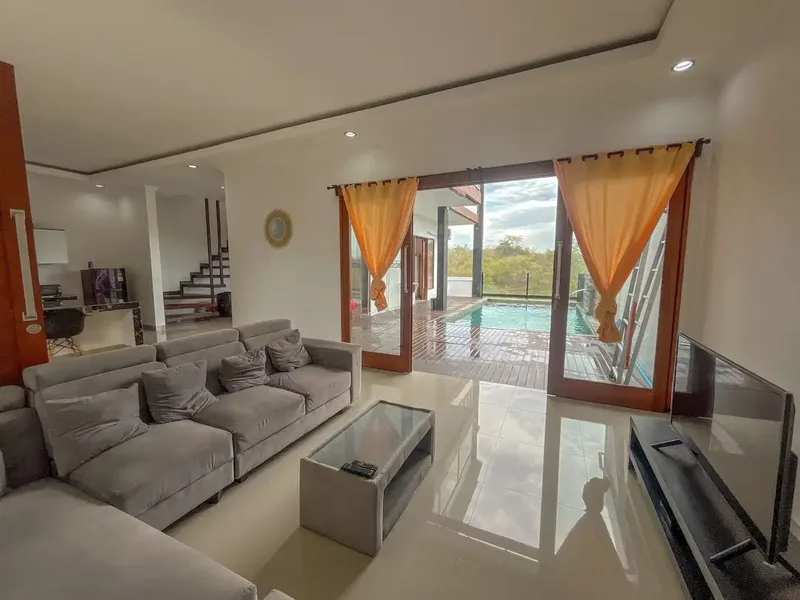 3 Bedroom Beautiful Freehold Villa In Nusa Dua With Unique Designs - Real Estate in Bali