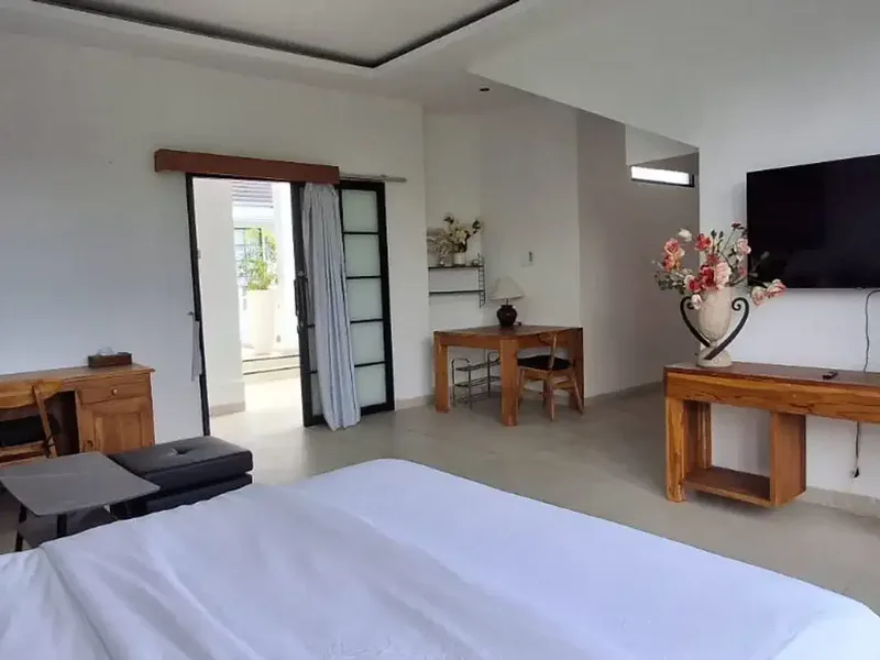 Disewakan villa 8 bedroom cocok untuk air BNB di Nusa Dua, Bali - Real Estate in Bali