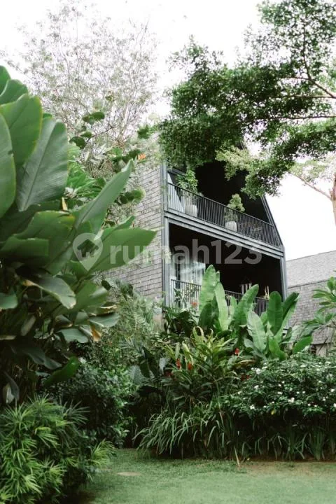 Villa Siap Huni di Jl. Raya Semat, Canggu ( Pusat Keramaian ) - Bali in Bali