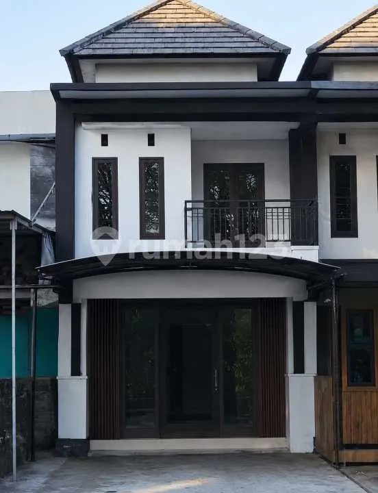 Ruko Lantai 2 di Jl Cokroaminotob Ubung Cc - Bali in Bali