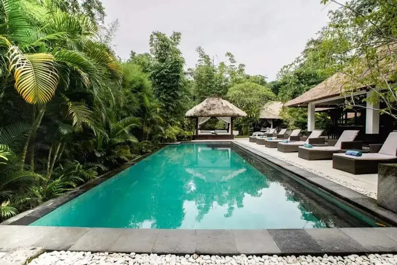 ONE OF BEST VILLAS COMPLEX PERERENAN BALI - Real Estate in Bali