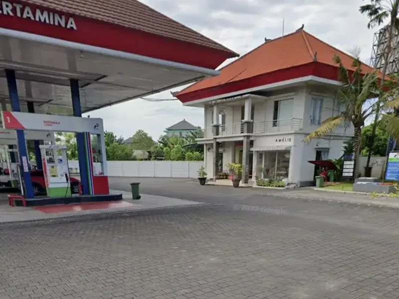 SPBU Raya Sunset Road Legian Badung Bali - Real Estate in Bali