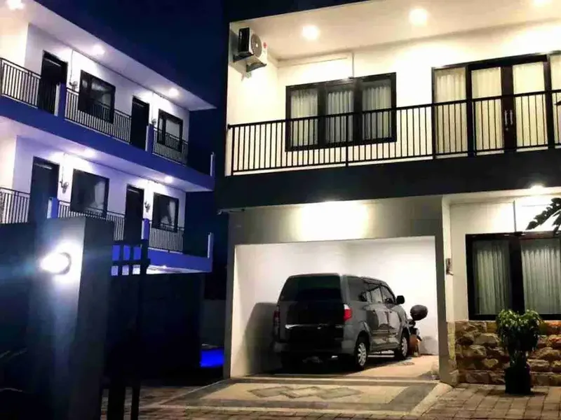 Dijual rumah 2 lantai dan kost an 3 lantai 9 kamar lokasi strategis di Jimbaran kuta bali - Real Estate in Bali