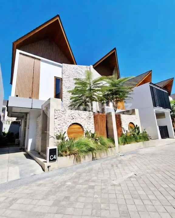 Peaceful Modern Villa - Sanur 2 Bedroom Fully Furnished - Bali in Bali