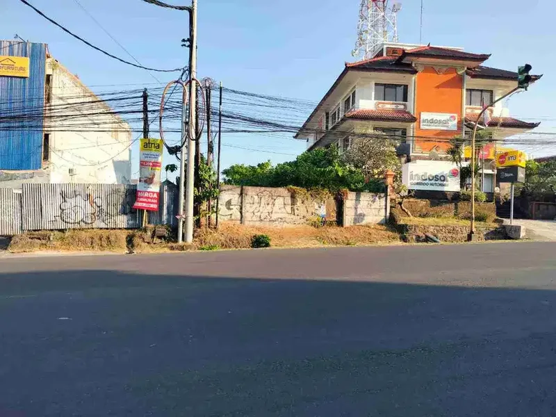TANAH PREMIUM LUASAN KECIL JALAN UTAMA GATOT SUBROTO BARAT COCOK UNTUK SEGALA MACAM USAHA - Real Estate in Bali