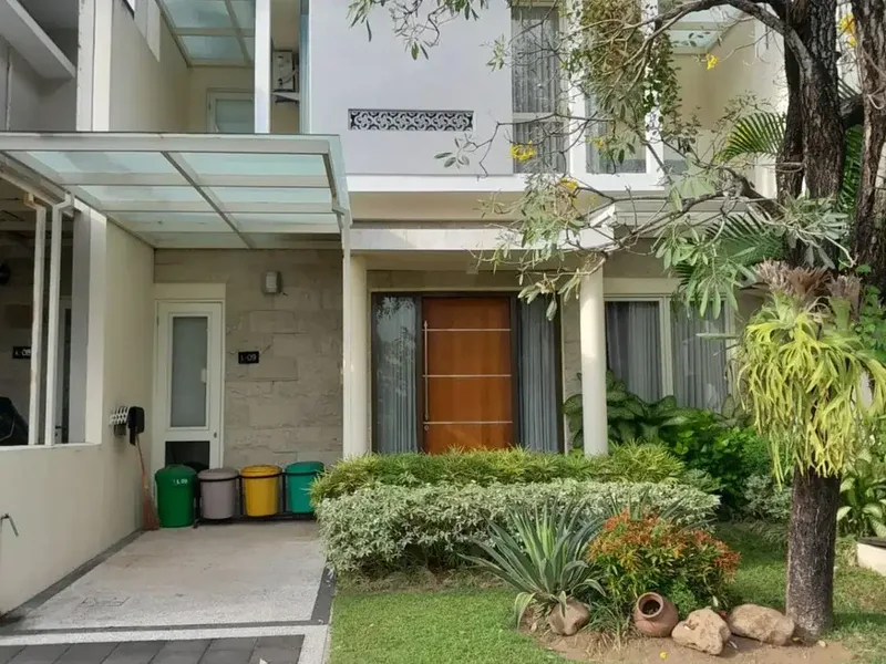 Villa Modern Full Furnished dengan Pool & View Taman - Real Estate in Bali