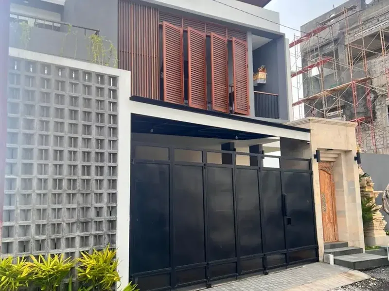 ID:H-131 Disewakan Rumah Semi Villa Ubung Denpasar Bali Dekat Gatsu Kerobokan Dalung - Real Estate in Bali