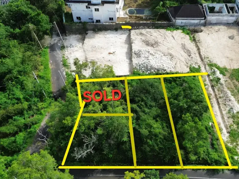 Rare Land Plots for Sale – Ungasan Center near Pecatu Dreamland - Bali in Bali