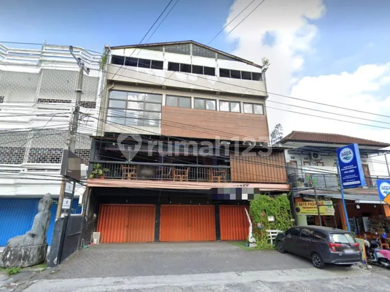3 Ruko Jadi 1 di 0 Jalan Raya Kuta Bali, Bagus Untuk Investasi - Real Estate in Bali