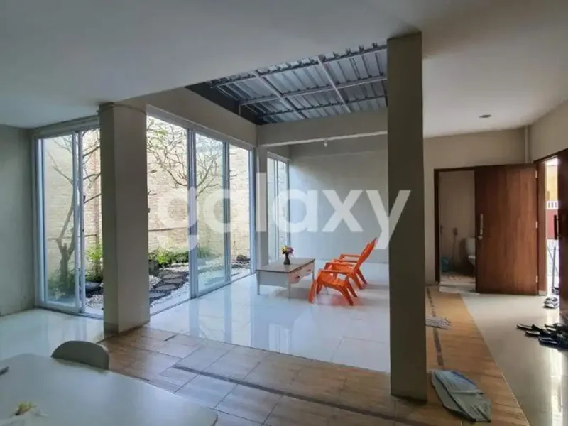 RUMAH 3 LANTAI TUKAD SONGIPI UNGASAN BADUNG, BALI - Real Estate in Bali