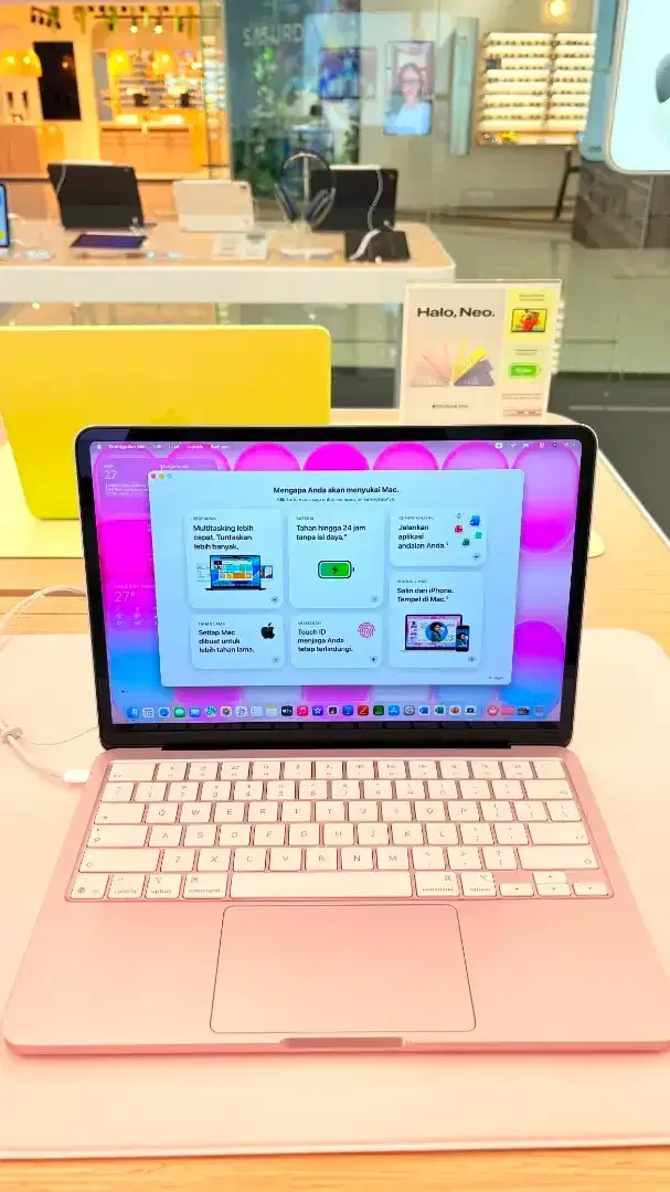 Macbook Neo new bergaris resmi Apple bisa cash dan credit - Electronics in Bali