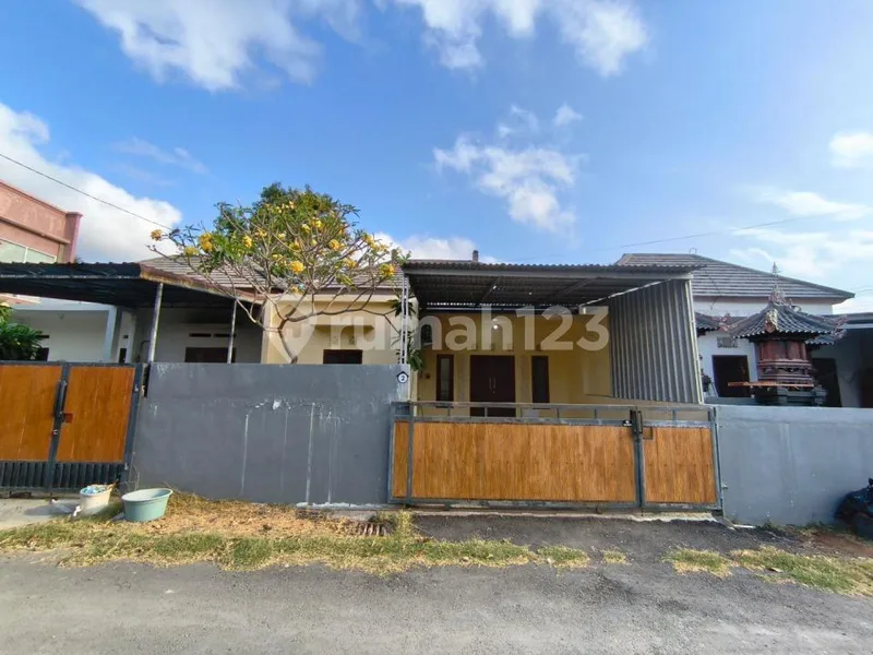 Rumah 1 Lantai Lingkungan Nyaman di Puri Gading - Real Estate in Bali
