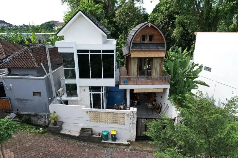 Dijual Villa Unik & Siap Huni di Dalung, Bali – 3 Kamar Tidur, Kolam R - Bali in Bali
