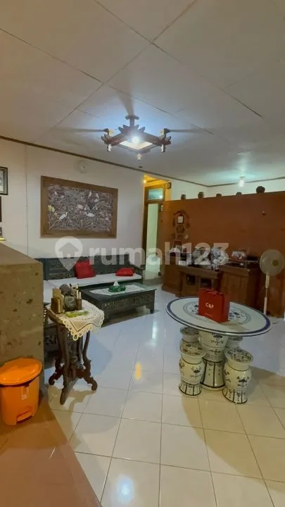 Disewakan Rumah Berlokasi di Jalan Ayani Denpasar - Bali in Bali