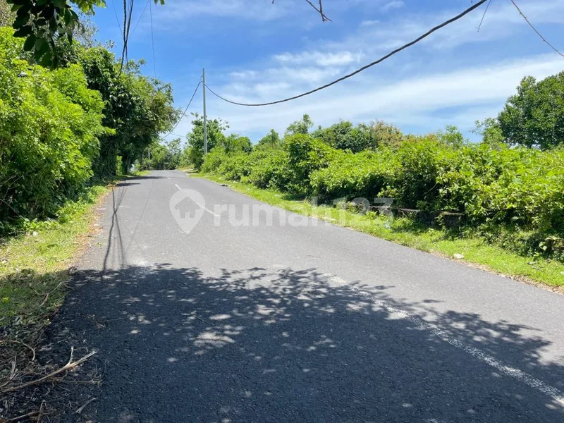 Tanah Murah di Jalan Utama Melasti Dekat ke Pantai - Real Estate in Bali