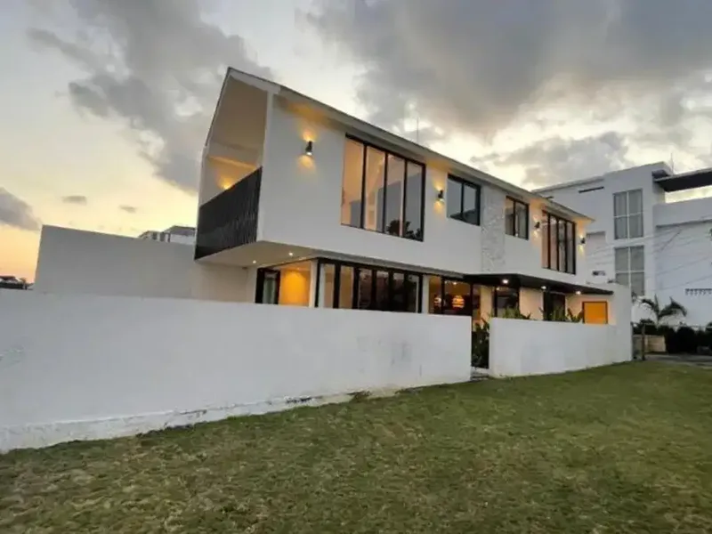 VILLA PRIME INVESTMENT DI CEMAGI DENGAN VIEW SAWAH - Real Estate in Bali