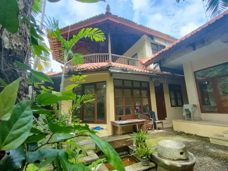 TANAH BONUS BANGUNAN RESTAURANT, VILLA & OFFICE - Real Estate in Bali