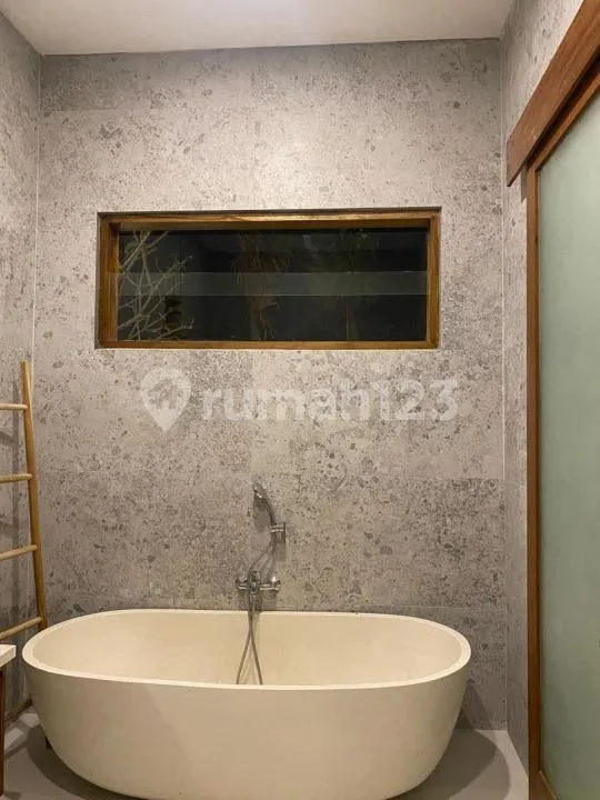 Villa 2 Lantai Lokasi Strategis di Kutuh, Kuta Selatan - Real Estate in Bali