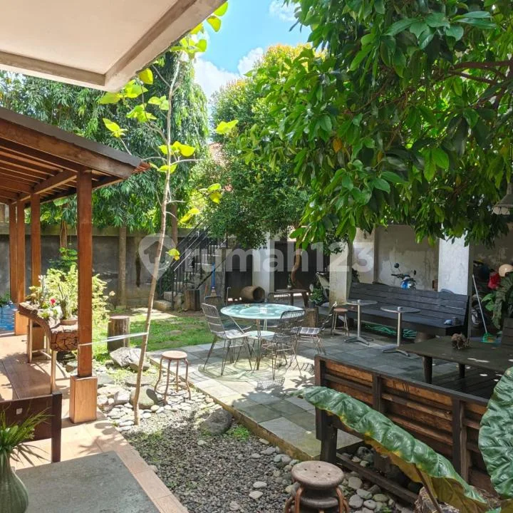Rumah di Renon Jarak 5 Menit Dgn Kendaraan ke Pantai Sanur Denpasar Bali - Bali in Bali