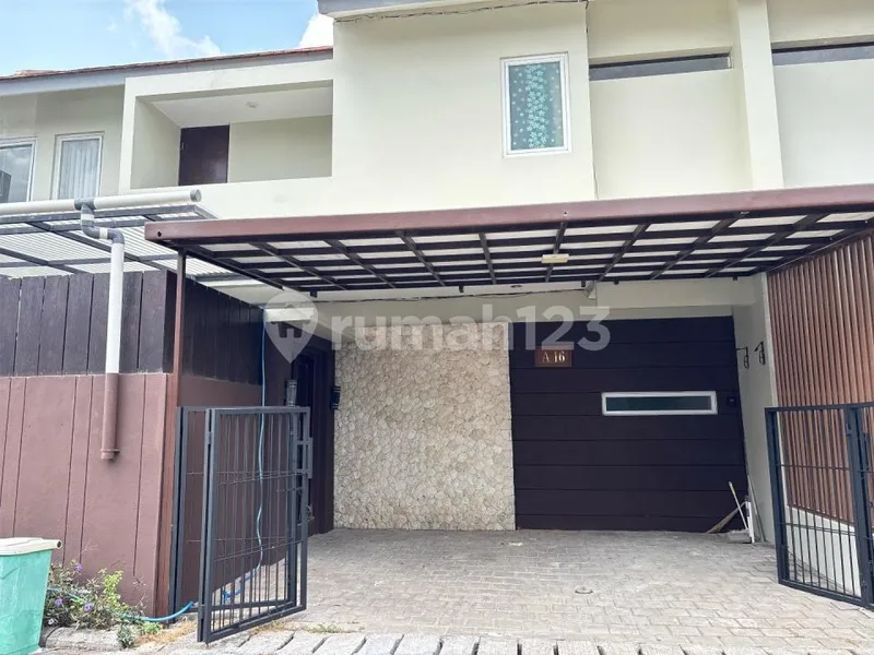 Rumah One Gate Sistem2 Lantai Ada Pool dan Kosongan - Bali in Bali