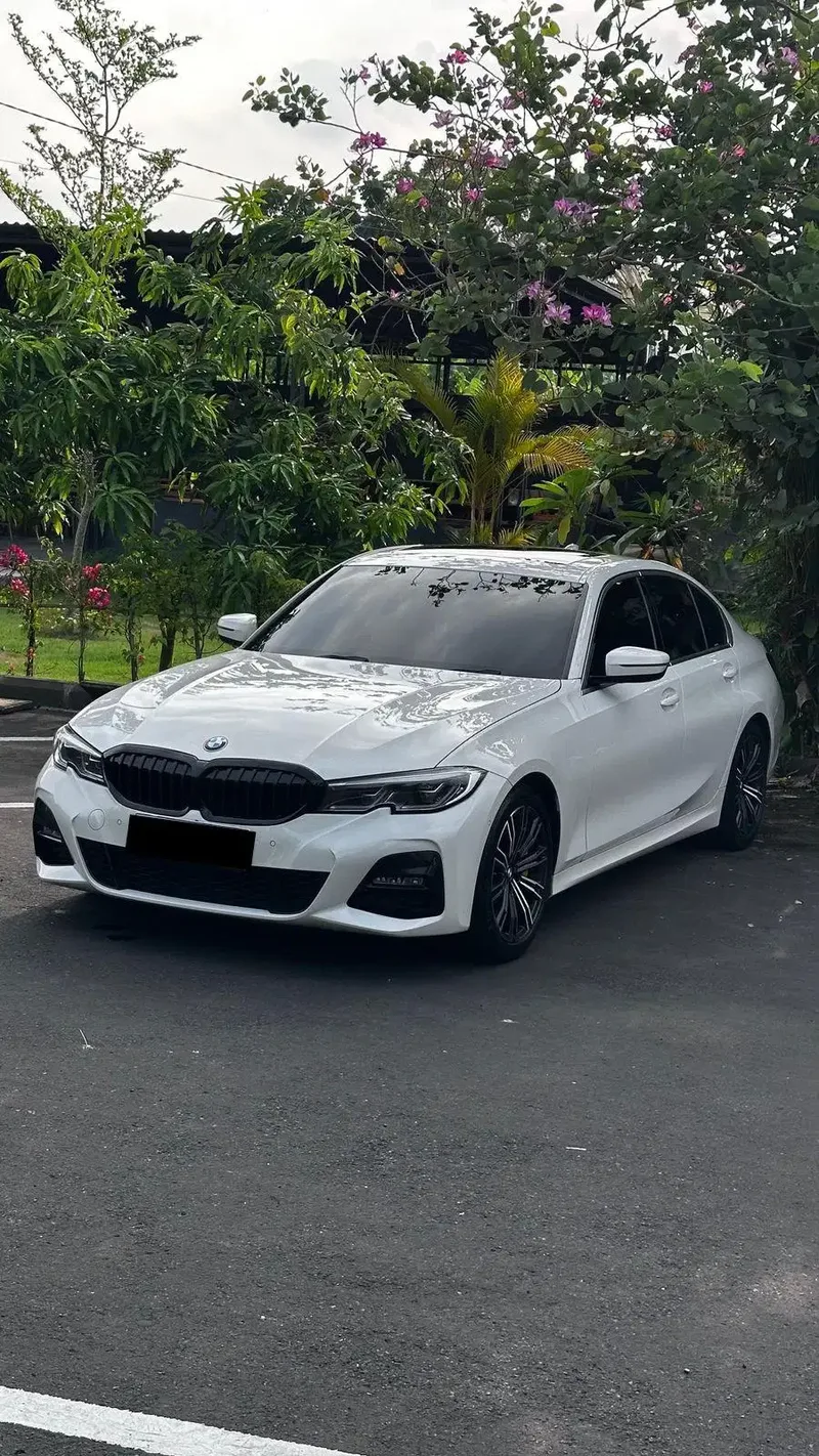 BMW 330i G20 MSport 2.0 AT - 2019 - Vehicles in Bali