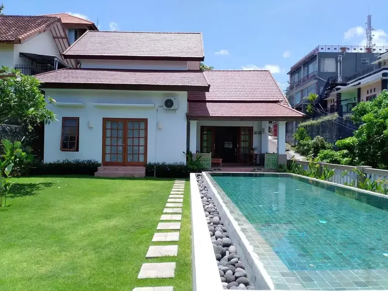 Tropical Villa are Nusa Dua Badung - Real Estate in Bali