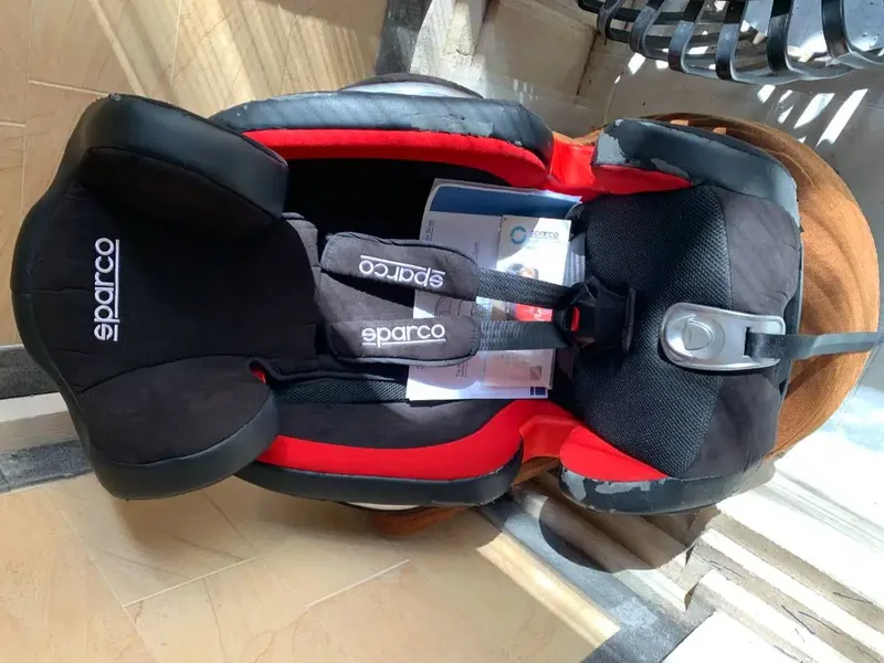 SPARCO KIDS - F1000K GRP + red ISOFIX - Child Seat (Group 1+2+3) - Bali in Bali