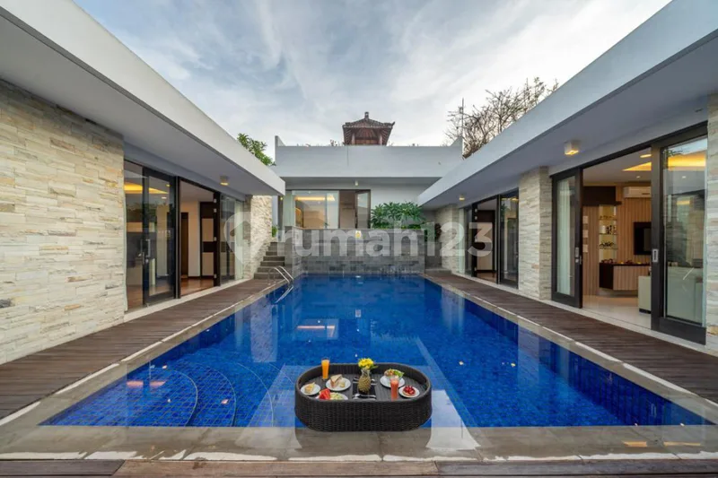 Disewakan Long Term Villa di Area Nusa Dua - Real Estate in Bali