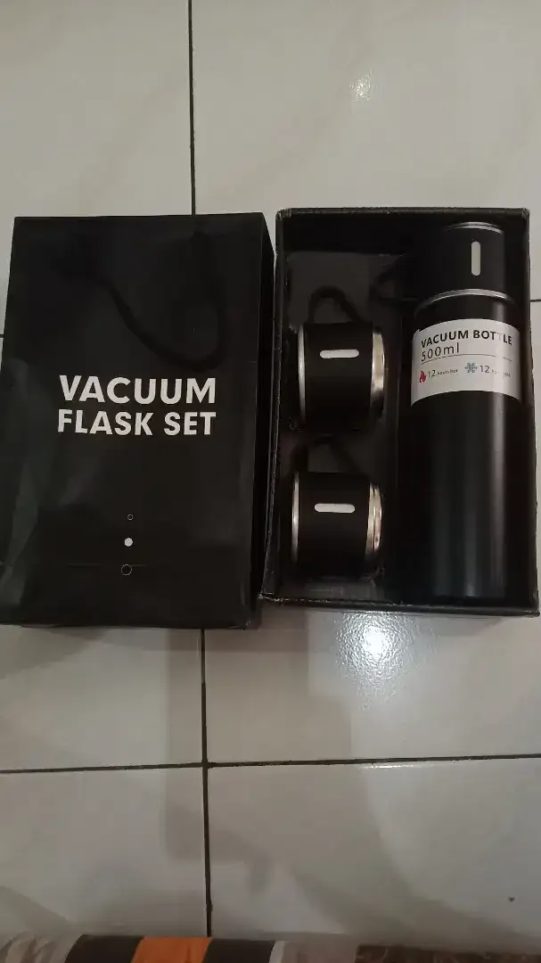 60rb SEPAKET Termos Sultan Vacuum Flask 500ml Free 3cangkir Than 12jam - Home & Garden in Bali