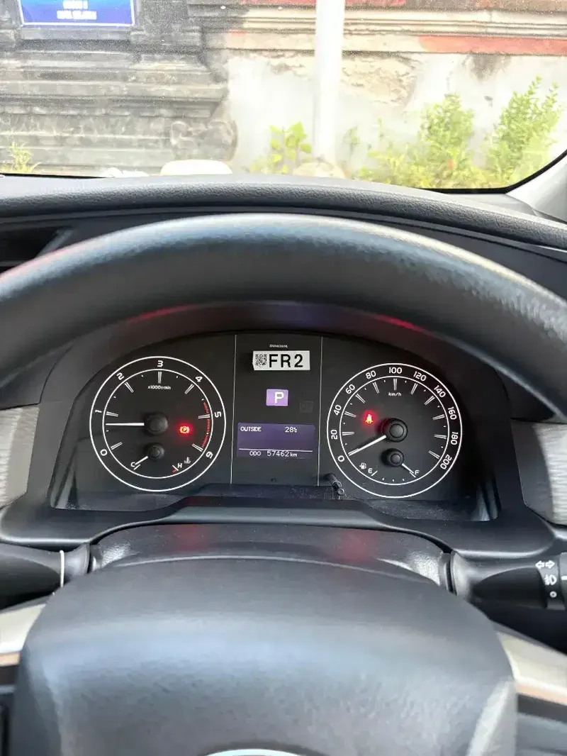 Innova Reborn Diesel Matic - Vehicles in Bali