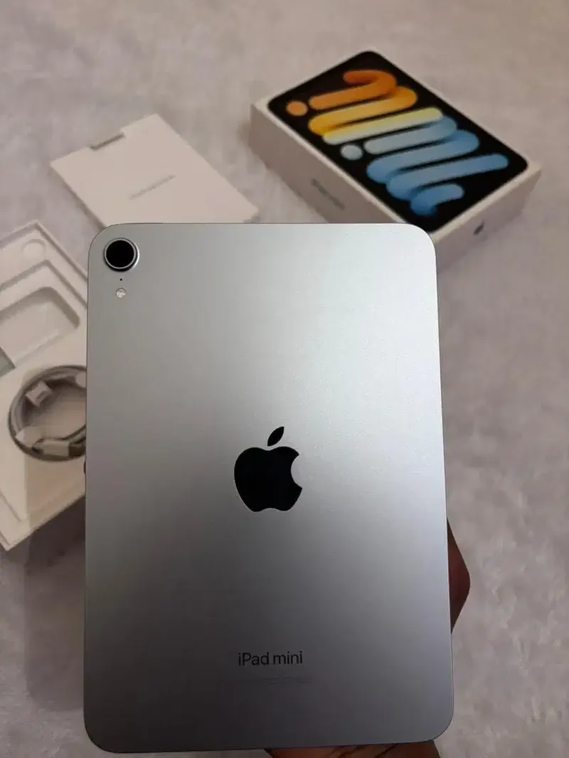 Ipad mini 7 A17 pro pemakaian pribadi - Electronics in Bali