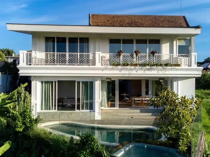 Dijual villa dengan view sawah di pantai brawa canggu - Bali in Bali