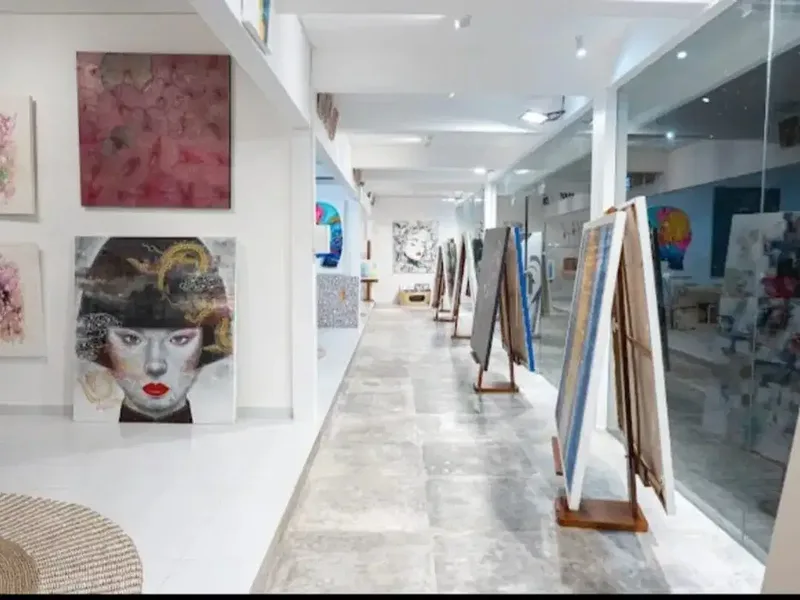 Prime Main-Road Commercial Property for Lease (12-Year Leasehold) - Real Estate in Bali
