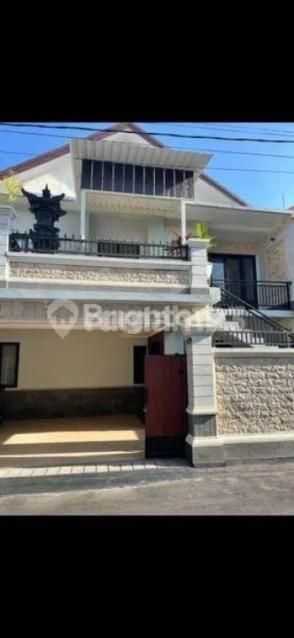 Rumah 2 Lantai 2 di Perum Cokroland Denpasar Utara - Bali in Bali