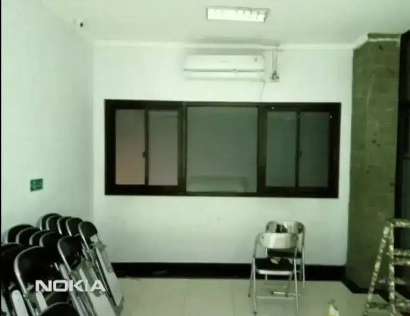 Cukup dengan stiker sanblas pengganti kaca tempered sedia kaca film - Home & Garden in Bali