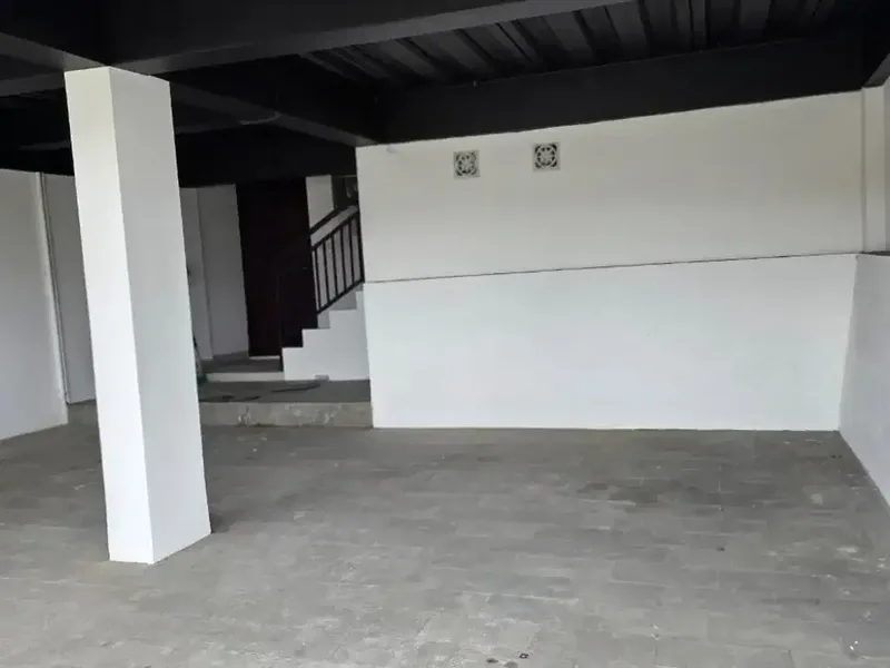 Ruko Strategis 3 Lantai di Pinggir Jalan Raya Utama – Jl. Gn. Tangkuban Perahu, Padang Sambian - Real Estate in Bali