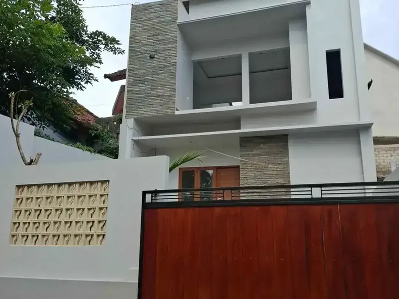 Dijual Rumah Harga Terjangkau Lingkungan Perumahan Sangat Strategis - Bali in Bali