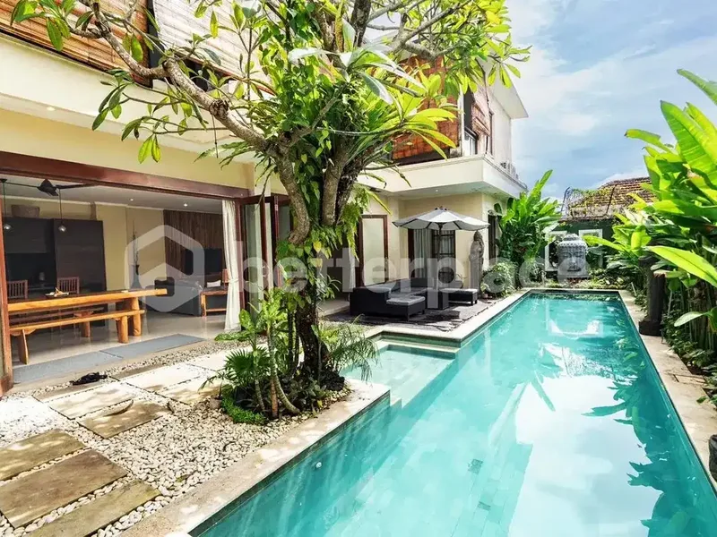 Impressive Six-Bedroom Residence in Seminyak Blending Enclosed Comfort with Open Tropical Elegance - Real Estate in Bali