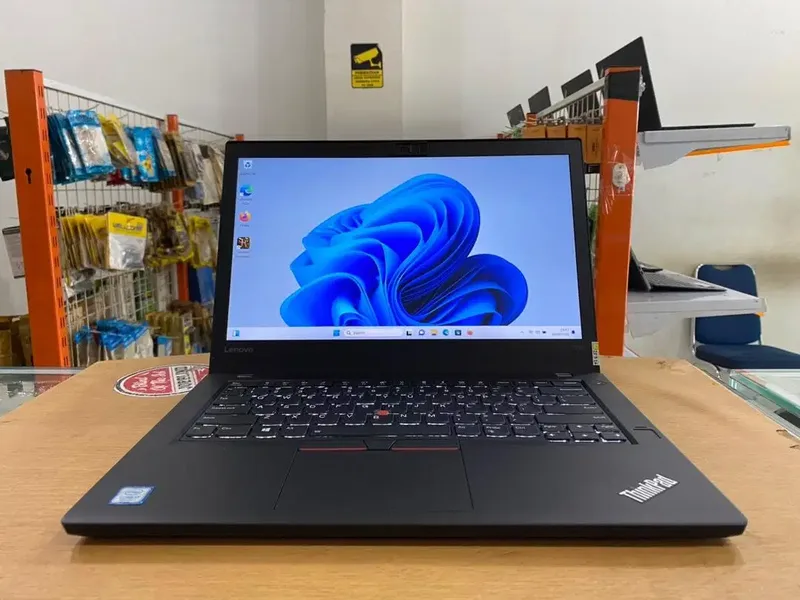 Lenovo ThinkPad T470 Core i7Gen7 Ram 16GB SSD 256GB Slim Mulus - Electronics in Bali