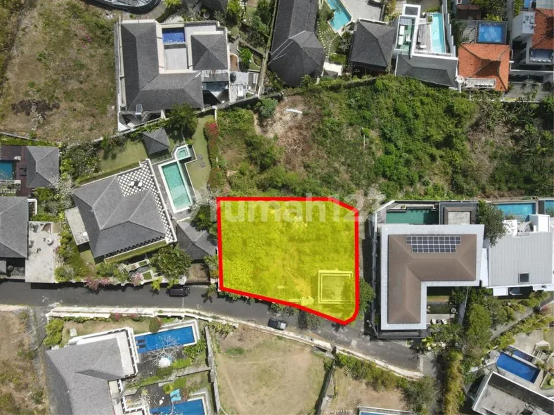 Dijual - Tanah Menarik dengan Pemandangan Laut yang Indah di Jimbaran, Ideal untuk Villa, Rumah Maupun Investasi, Dekat dengan Garuda Wisnu Kencana - Bali in Bali