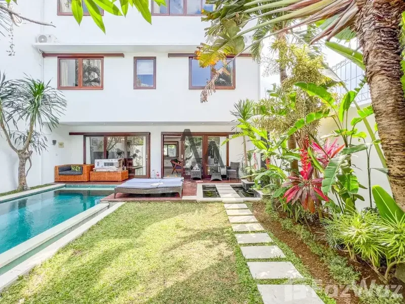 3 Bedroom Villa for rent in Batu Bolong, Bali - Real Estate in Bali