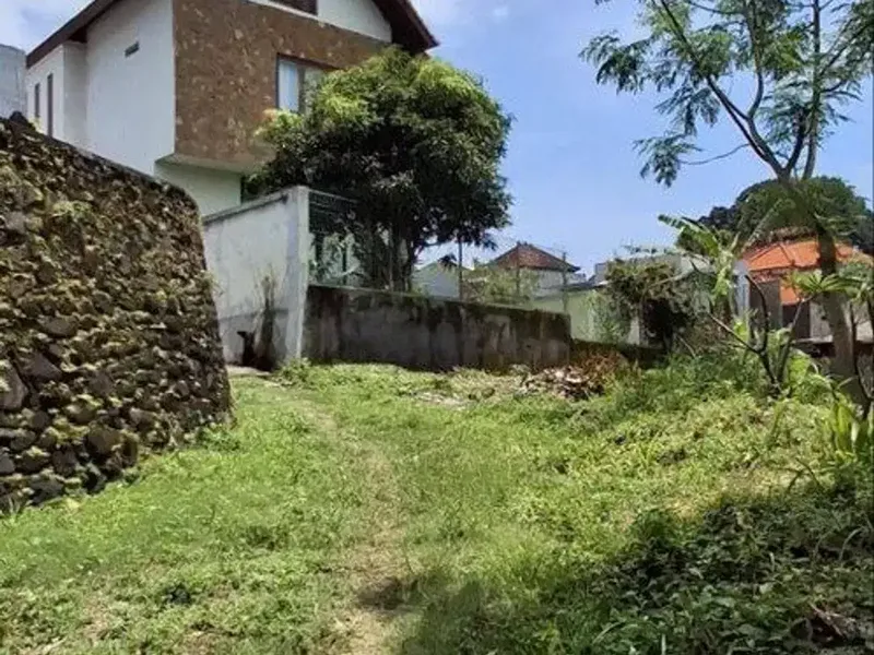 Tanah 30,2 Are Zona Perumahan Dijual, di Area Penatih Denpasar - Real Estate in Bali