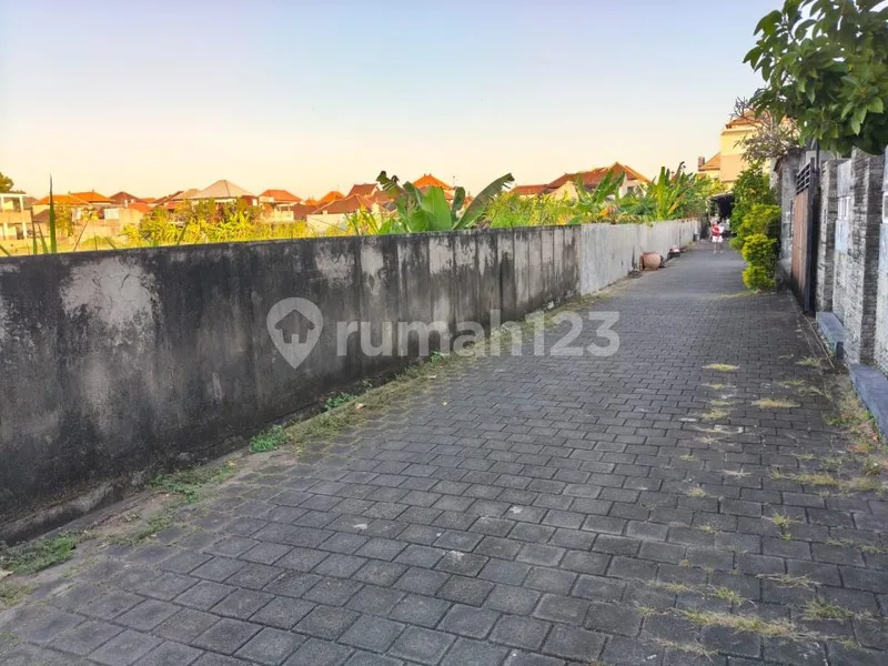 Dijual Tanah Kosong di Panjer Denpasar Selatan, Cocok untuk Investasi Kost Elite - Bali in Bali