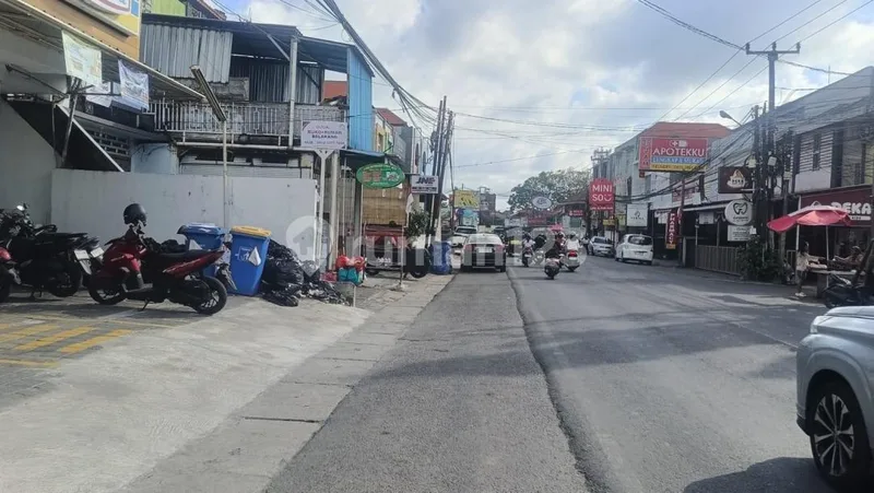 Dijual Cepat 3 Ruko + Rumah Tinggal Strategis di Taman Griya Jimbaran - Real Estate in Bali