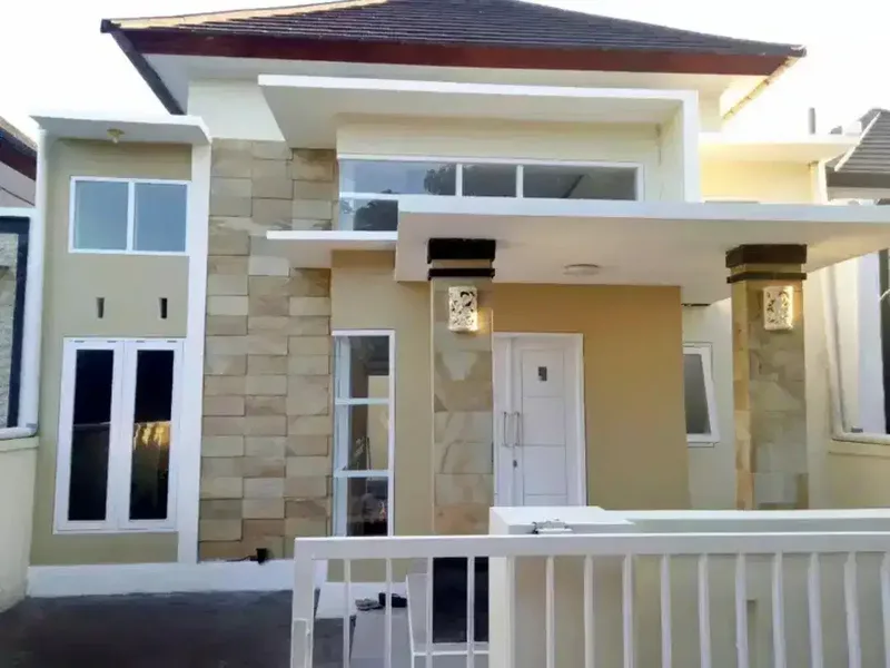 Disewakan bulanan Rumah Ada AC TVWifi Waterheater KulkasKompor Parkir - Real Estate in Bali