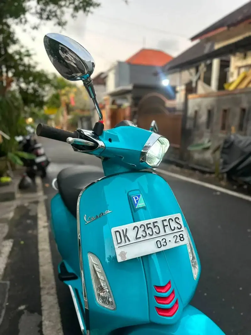 Dijual Vespa Sprint 150 i-get ABS tahun 2023 - Vehicles in Bali